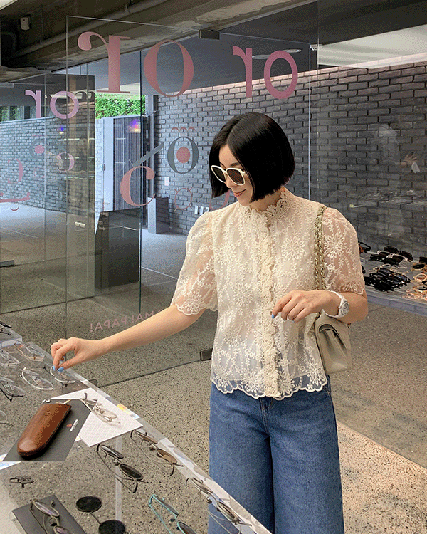 ヘイレイスブラウス