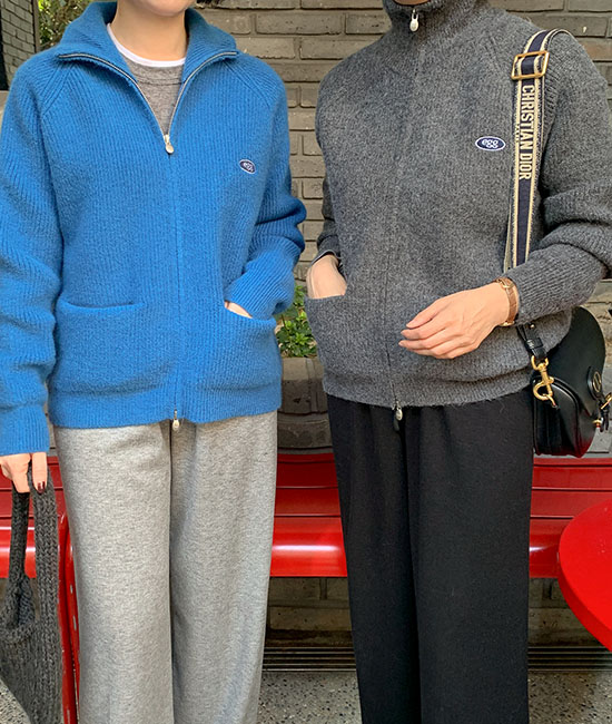 ドトムニットジップアップ