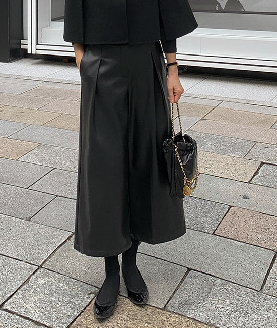 レザー起毛パンツ