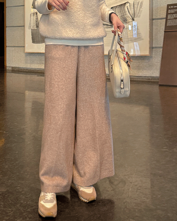 マインニットパンツ