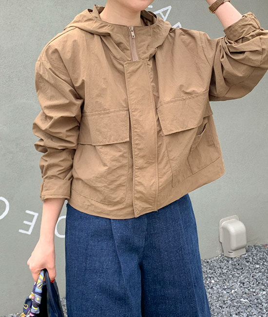 アノラックフードジャンパ