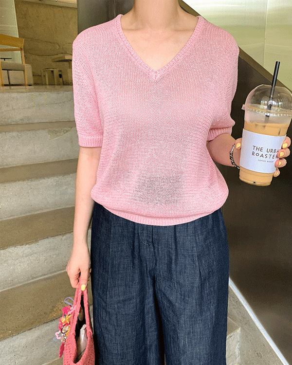 夏ブイネックニット