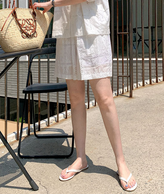 エミリーレイスパンツ