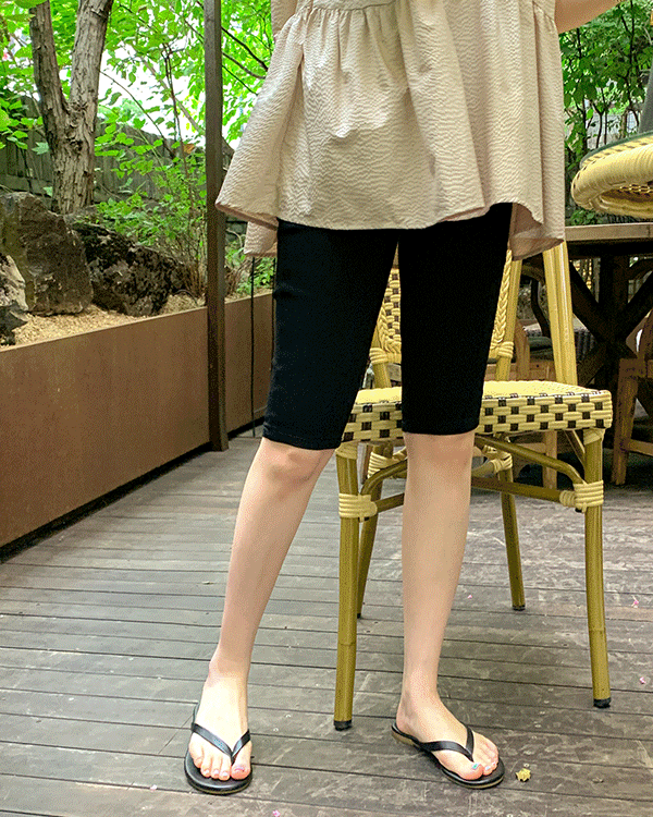 スリムバイカーパンツ