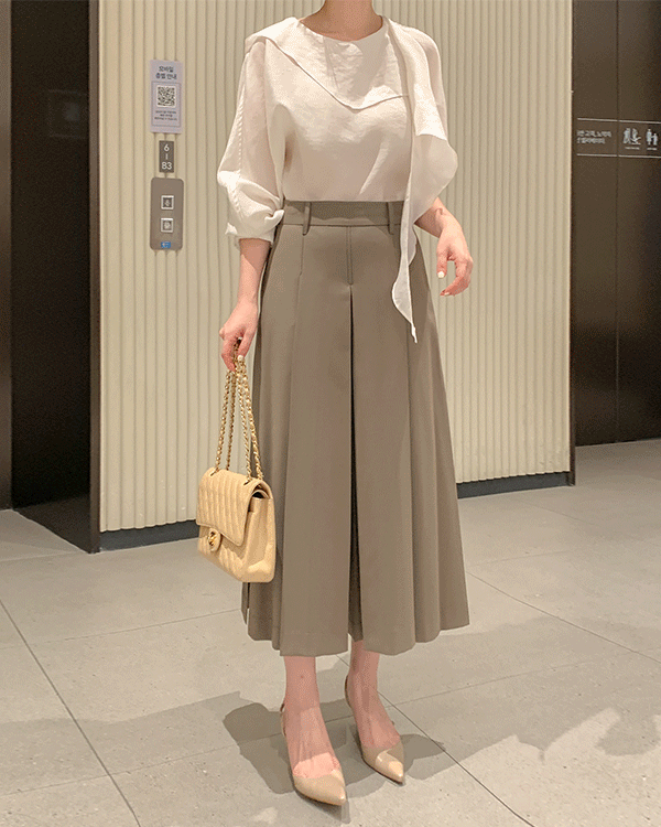 メルシーピンタックパンツ