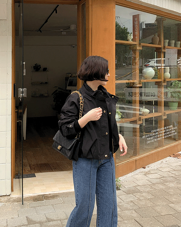 ゴールドボタンジャンパ