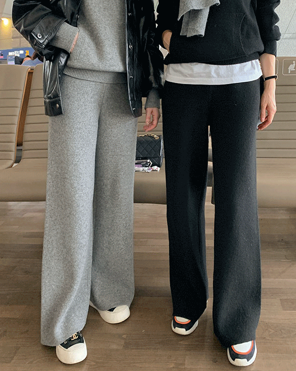 ココストレートニットパンツ