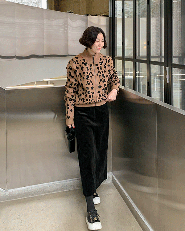 虎皮ニットジップアップ