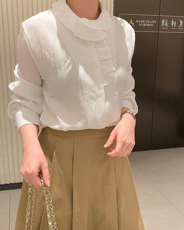 ローラ・フリル・ブラウス