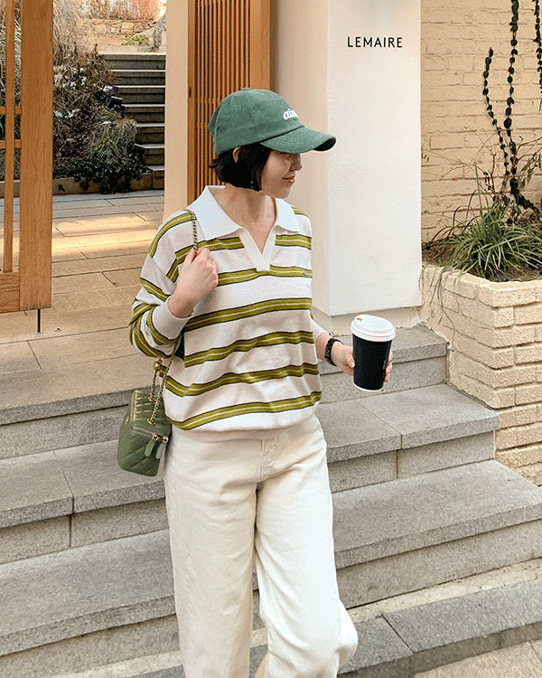 ミウストライプカラーニット