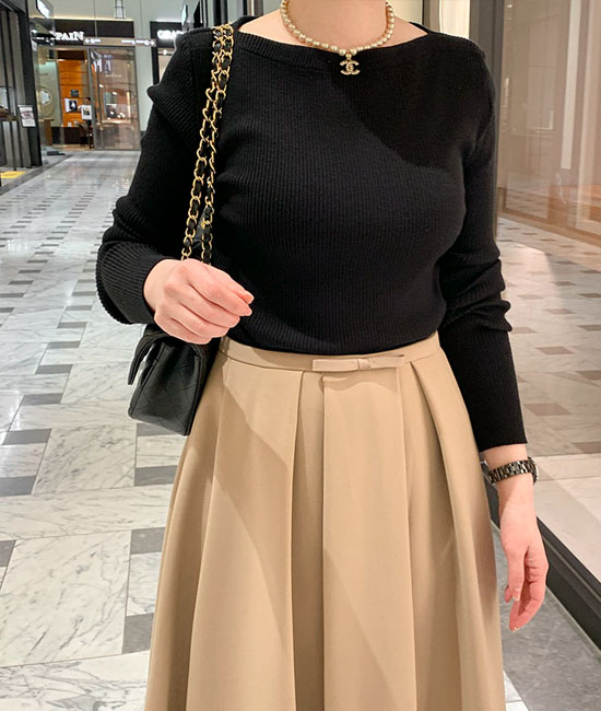 ボートネックゴルジニット