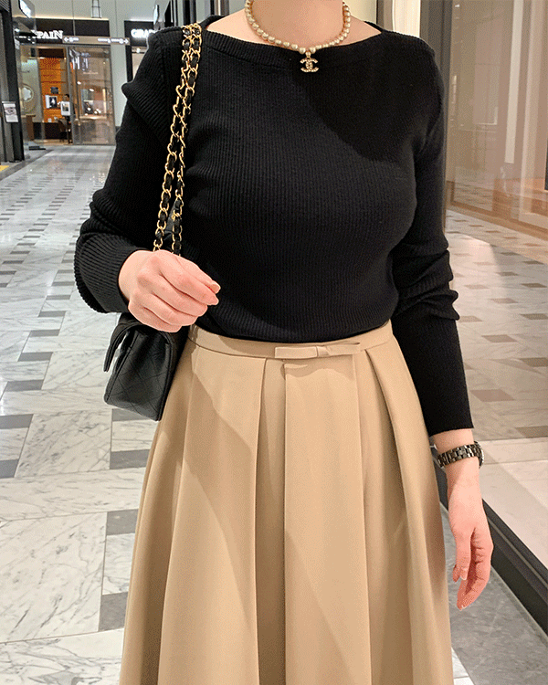 ボートネックゴルジニット