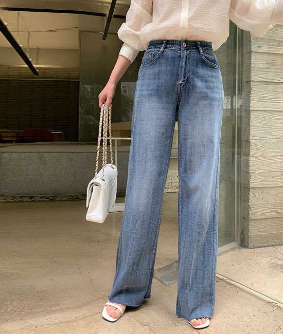 フローカットデニムパンツ