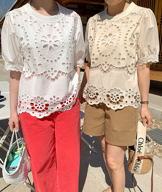 ロハパンチングブラウス