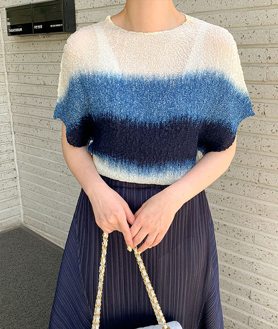 ナヘムプリッツブラウス