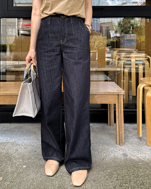 インディゴストレートデニムパンツ